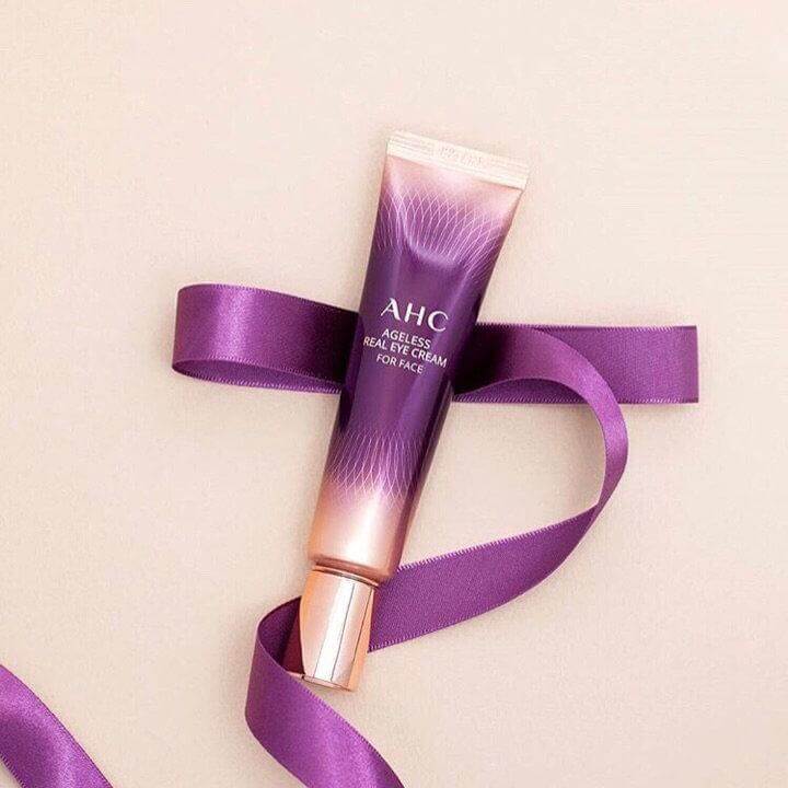 AHC Ageless Real Eye Cream For Face 30 ml.​  ครีมบำรุงรอบดวงตาและร่องลึกริ้วรอยบนใบหน้า เพิ่มความชุ่มชื้นและเพิ่มความยืดหยุ่นผิว ลดริ้วรอยและความหมองคล้ำบริเวณรอบดวงตา ร่องแก้ม  เส้นริ้วบริเวณหน้าผาก ได้อย่างเรียบเนียน ปรับให้ผิวเนียนกระชับขึ้น แลดูสดใสอ่อนเยาว์